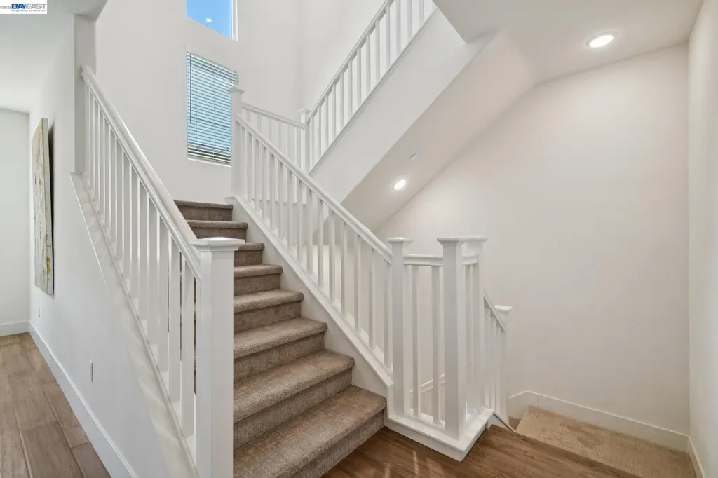 472 Diller Street Alameda CA 94501