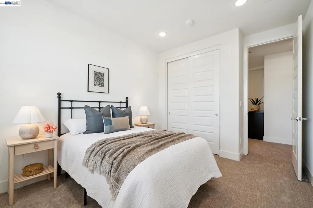 472 Diller Street Alameda CA 94501