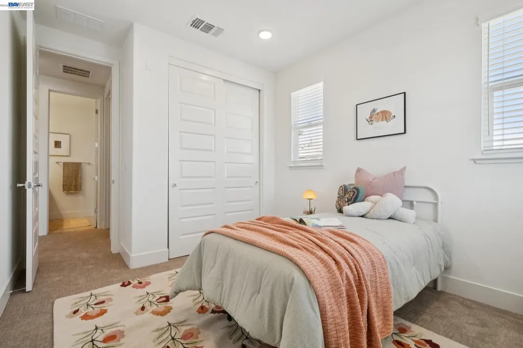 472 Diller Street Alameda CA 94501