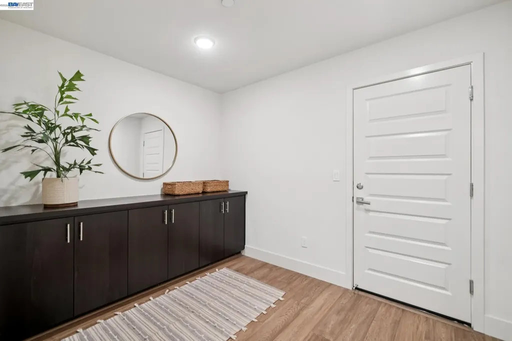472 Diller Street Alameda CA 94501