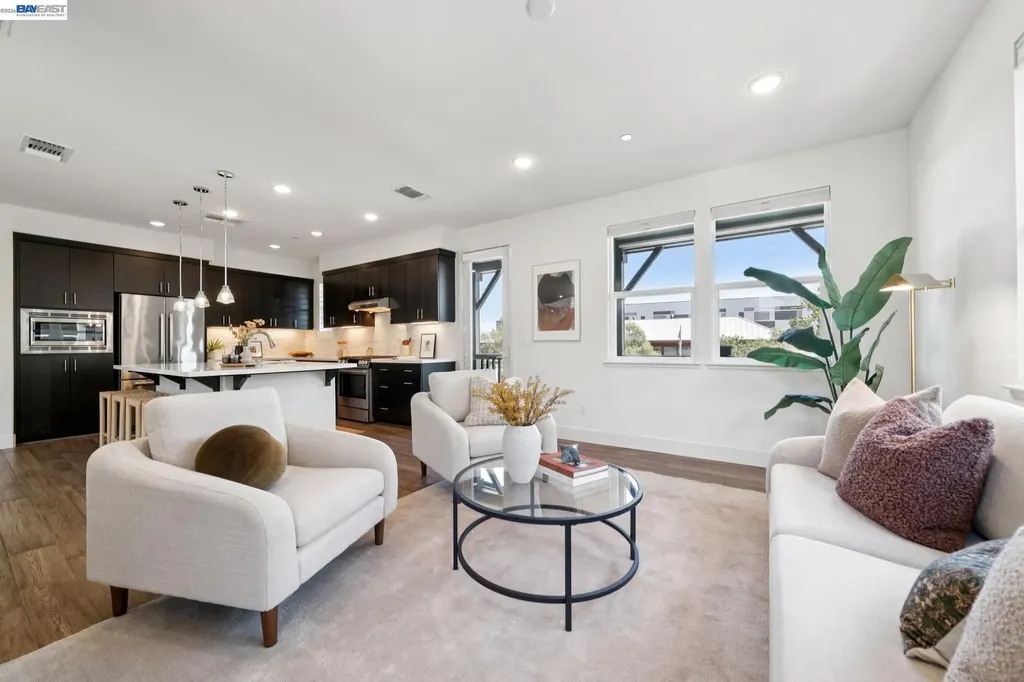 472 Diller Street Alameda CA 94501