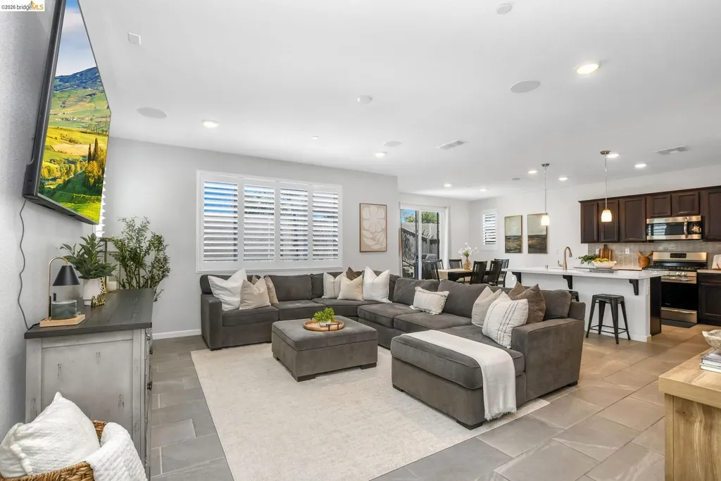 167 Davisco Drive Oakley CA 94561