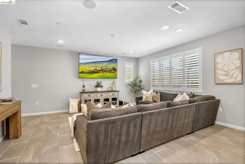 167 Davisco Drive Oakley CA 94561