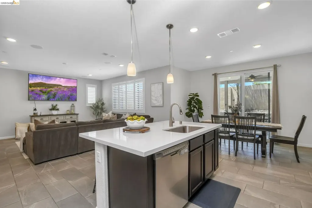 167 Davisco Drive Oakley CA 94561