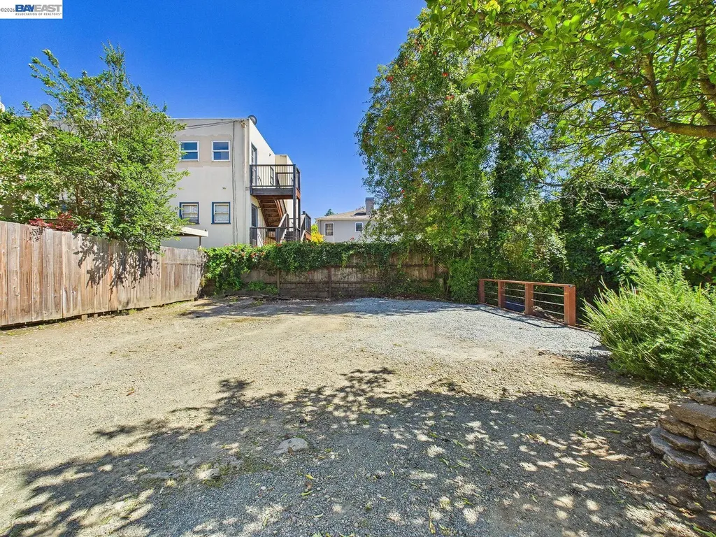 2366 Cedar Street Berkeley CA 94708