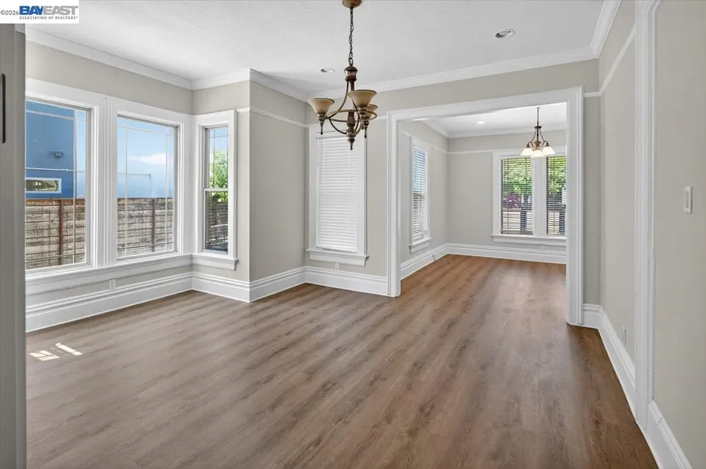 2836 Myrtle Street Oakland CA 94608