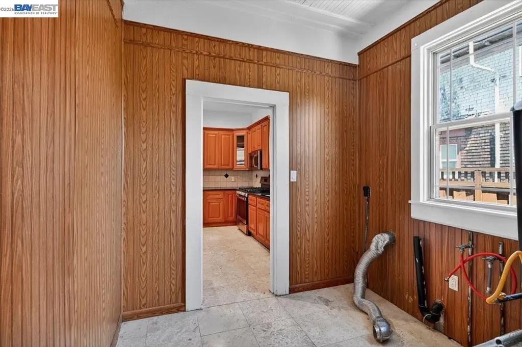 2836 Myrtle Street Oakland CA 94608