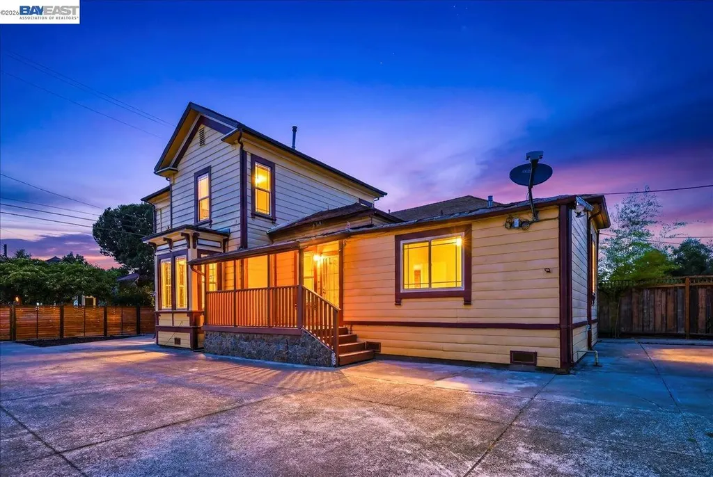 2836 Myrtle Street Oakland CA 94608
