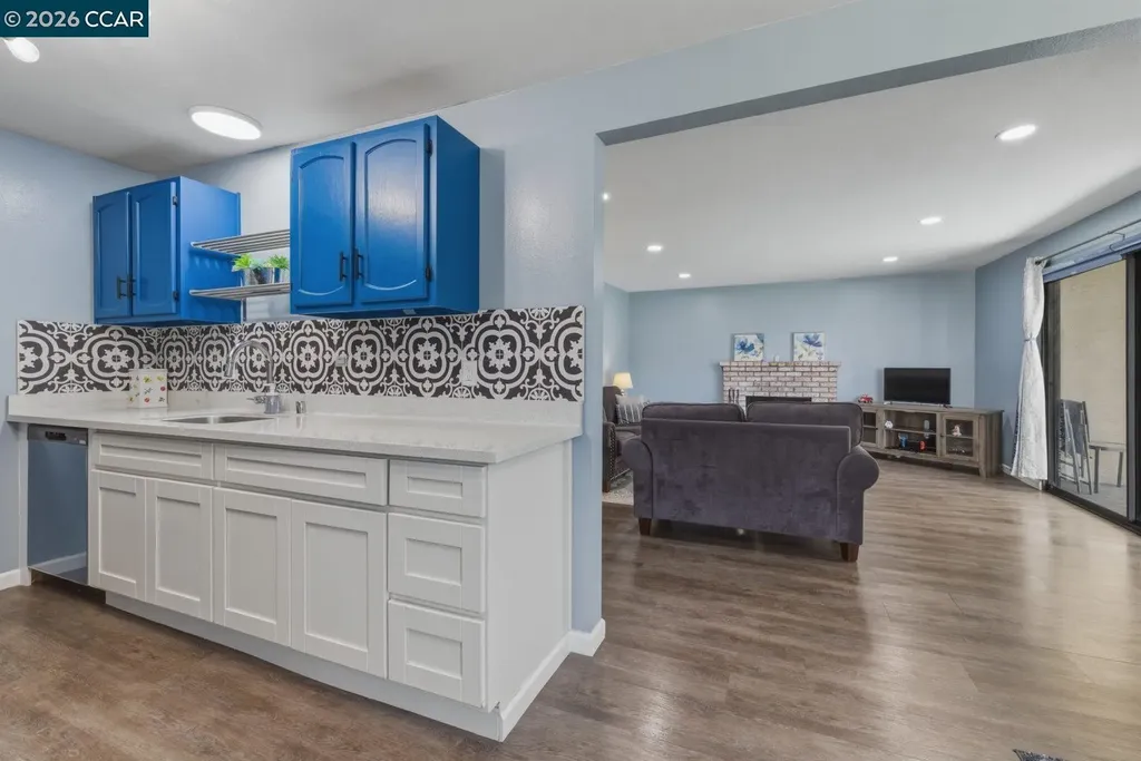 2500 Miramar Avenue Castro Valley CA 94546