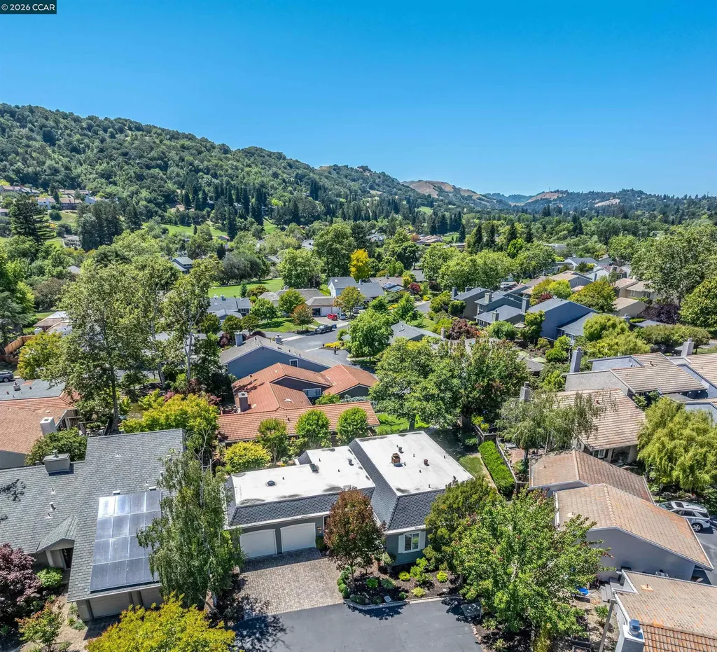 173 Cypress Point Way Moraga CA 94556
