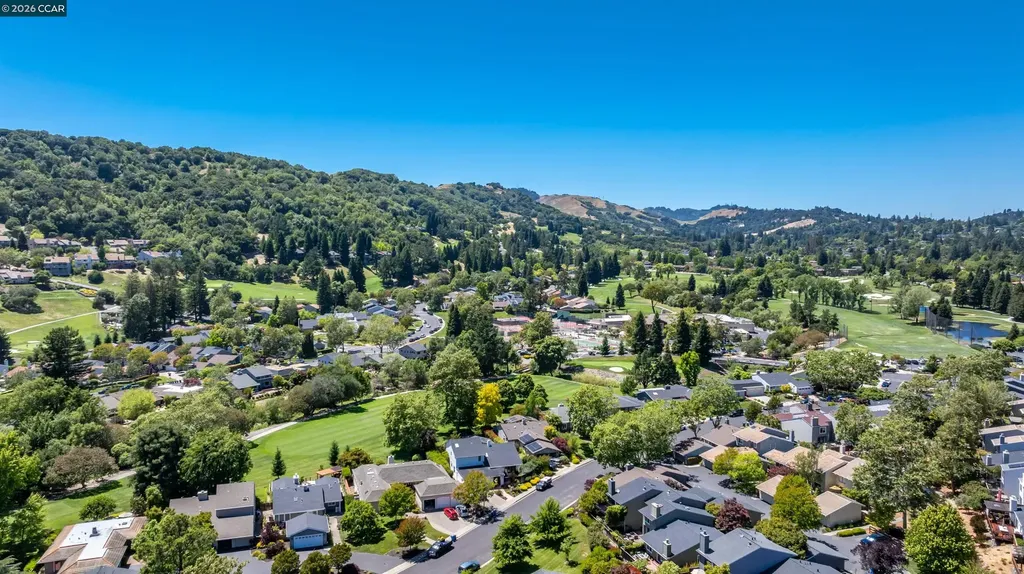 173 Cypress Point Way Moraga CA 94556