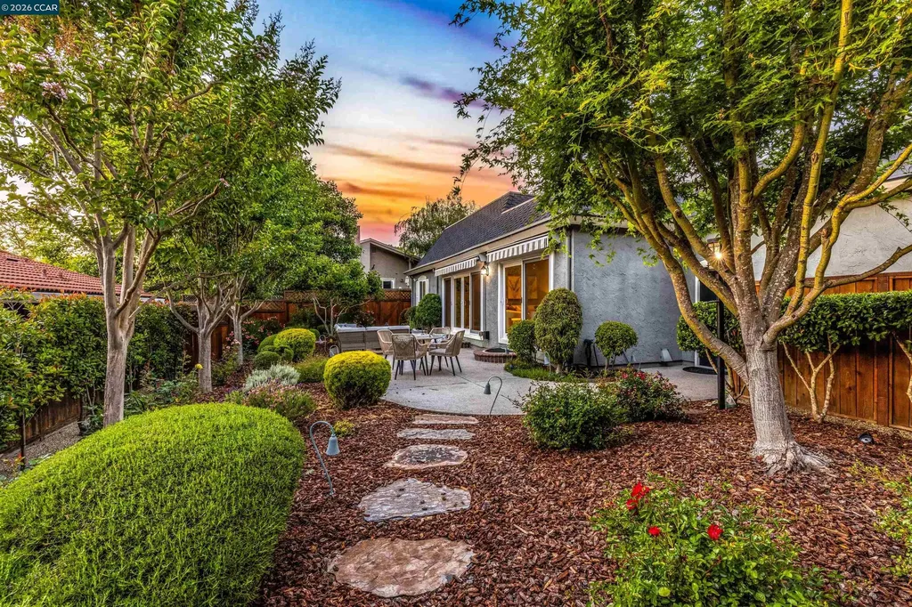 173 Cypress Point Way Moraga CA 94556