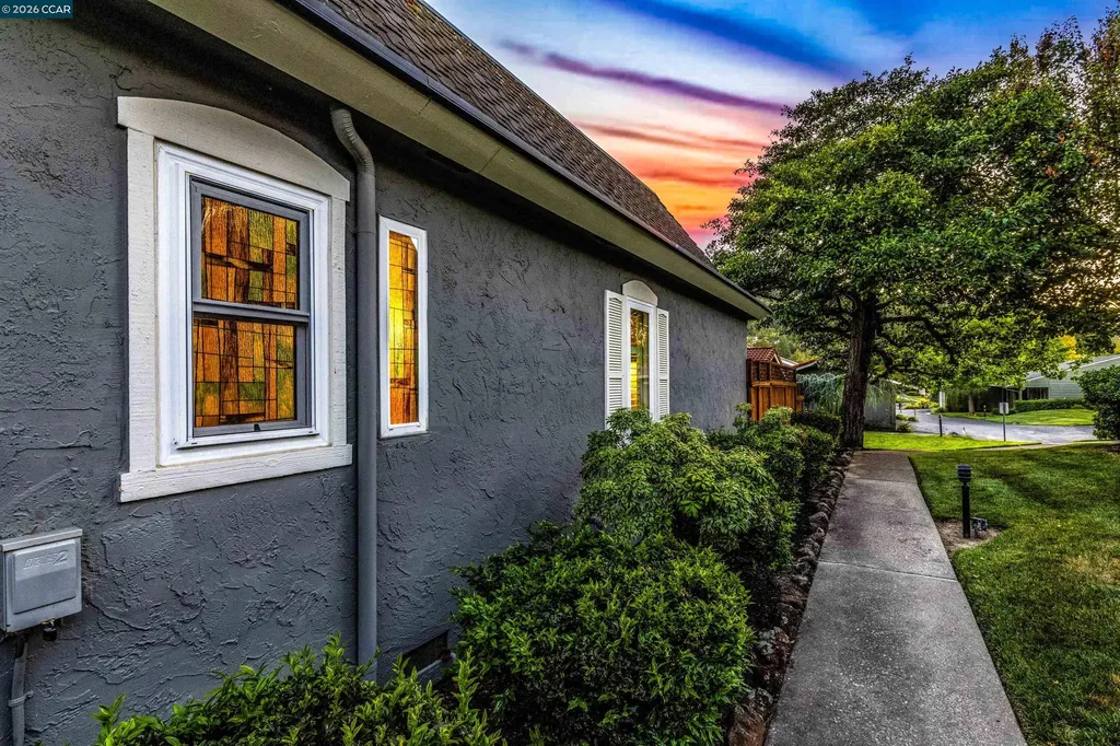 173 Cypress Point Way Moraga CA 94556
