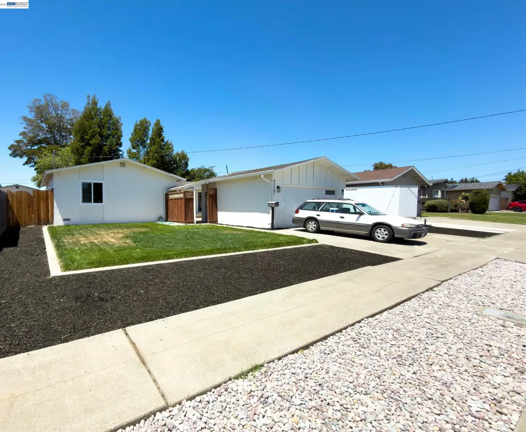 43387 Lindenwood Street Fremont CA 94538