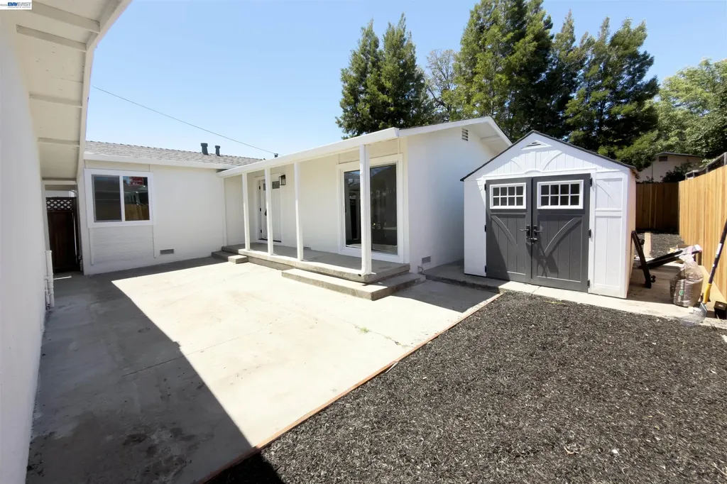 43387 Lindenwood Street Fremont CA 94538
