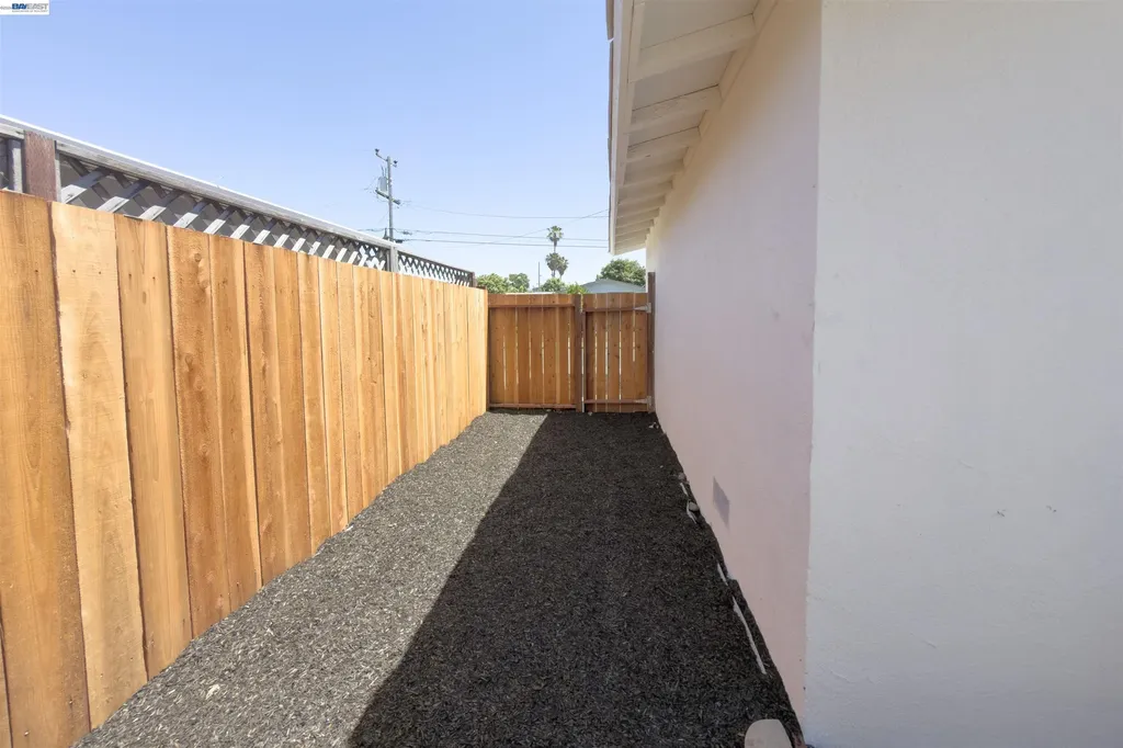 43387 Lindenwood Street Fremont CA 94538