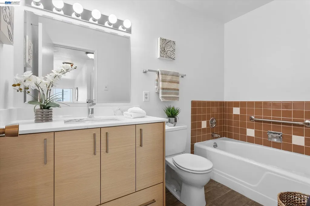 2137 Otis Drive Alameda CA 94501