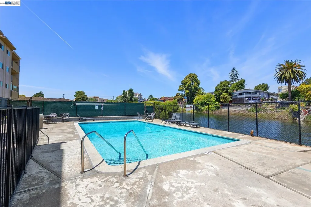 2137 Otis Drive Alameda CA 94501