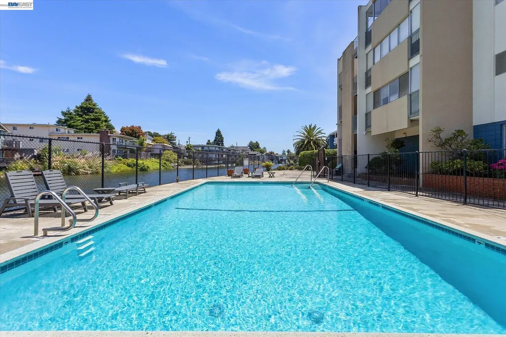 2137 Otis Drive Alameda CA 94501