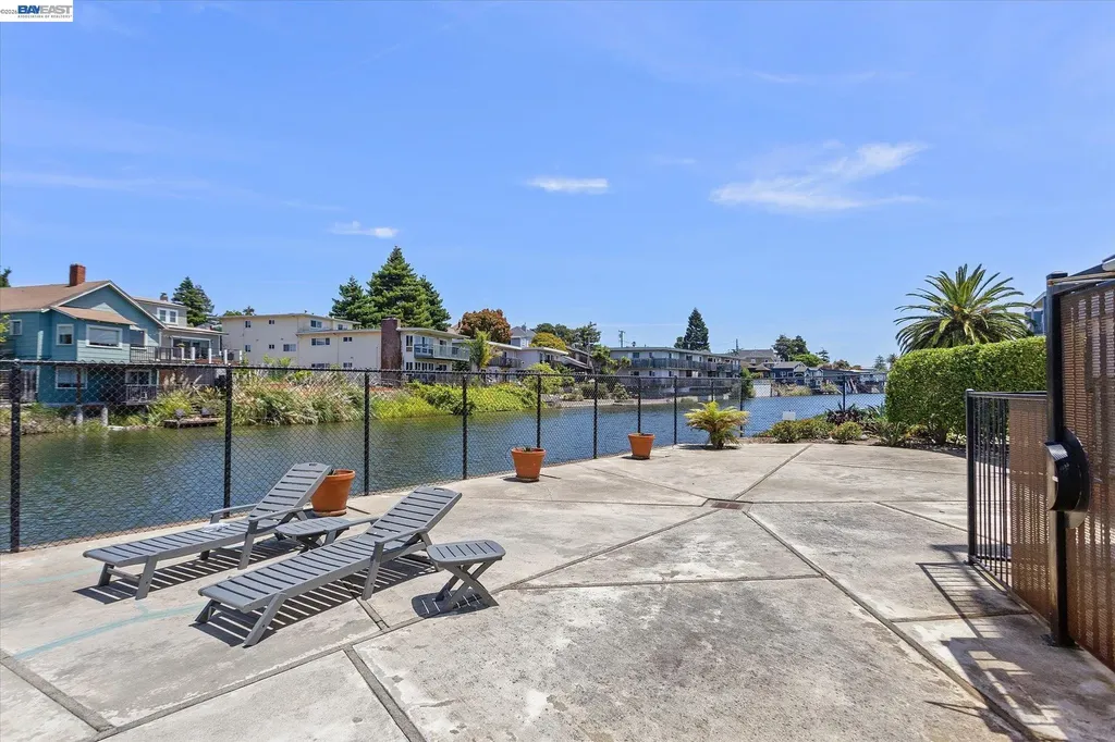 2137 Otis Drive Alameda CA 94501