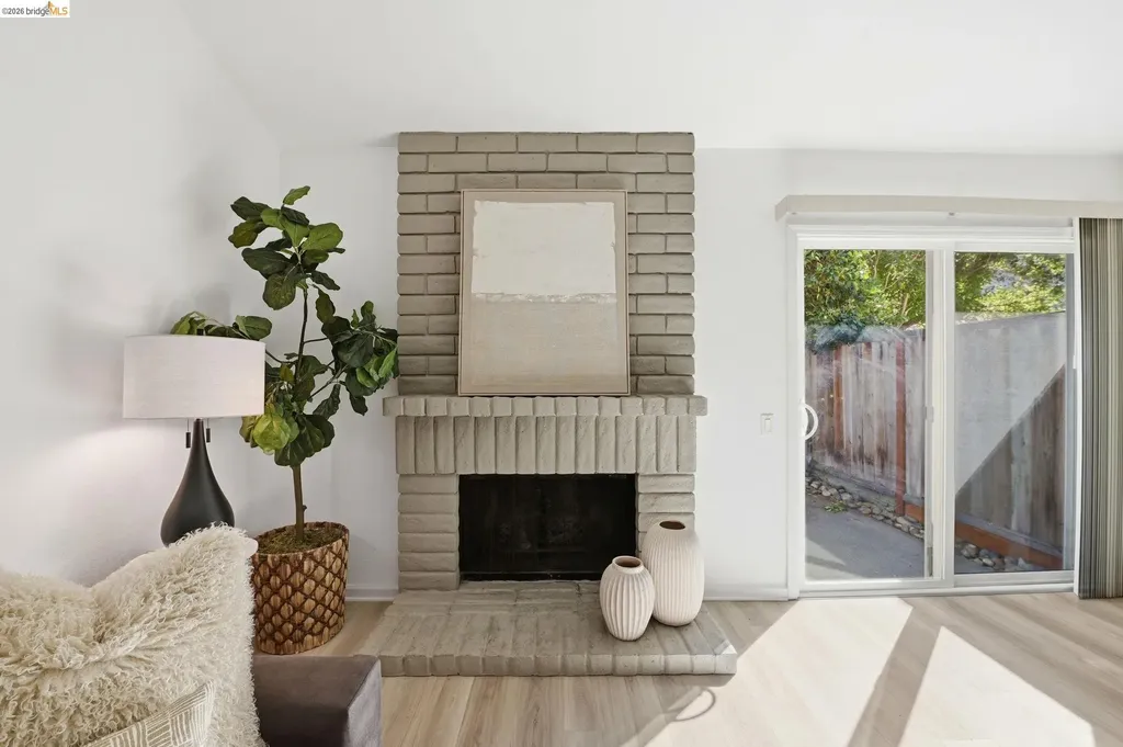2487 Heathrow Lane San Leandro CA 94577