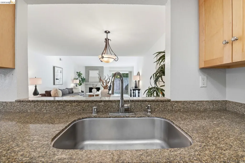 2487 Heathrow Lane San Leandro CA 94577
