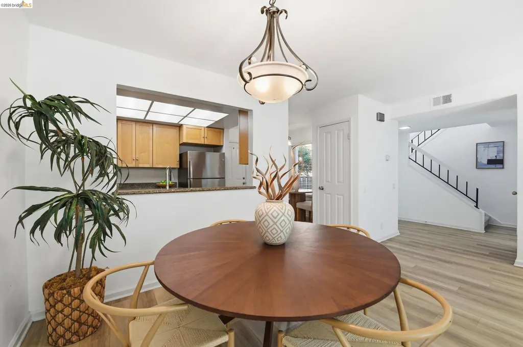 2487 Heathrow Lane San Leandro CA 94577