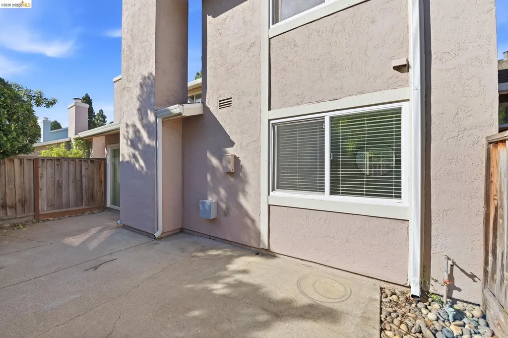 2487 Heathrow Lane San Leandro CA 94577