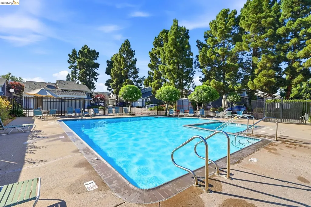 2487 Heathrow Lane San Leandro CA 94577