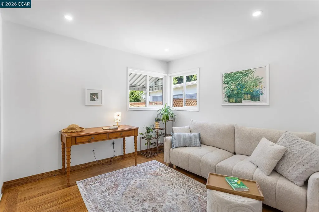 17381 Via La Jolla San Lorenzo CA 94580