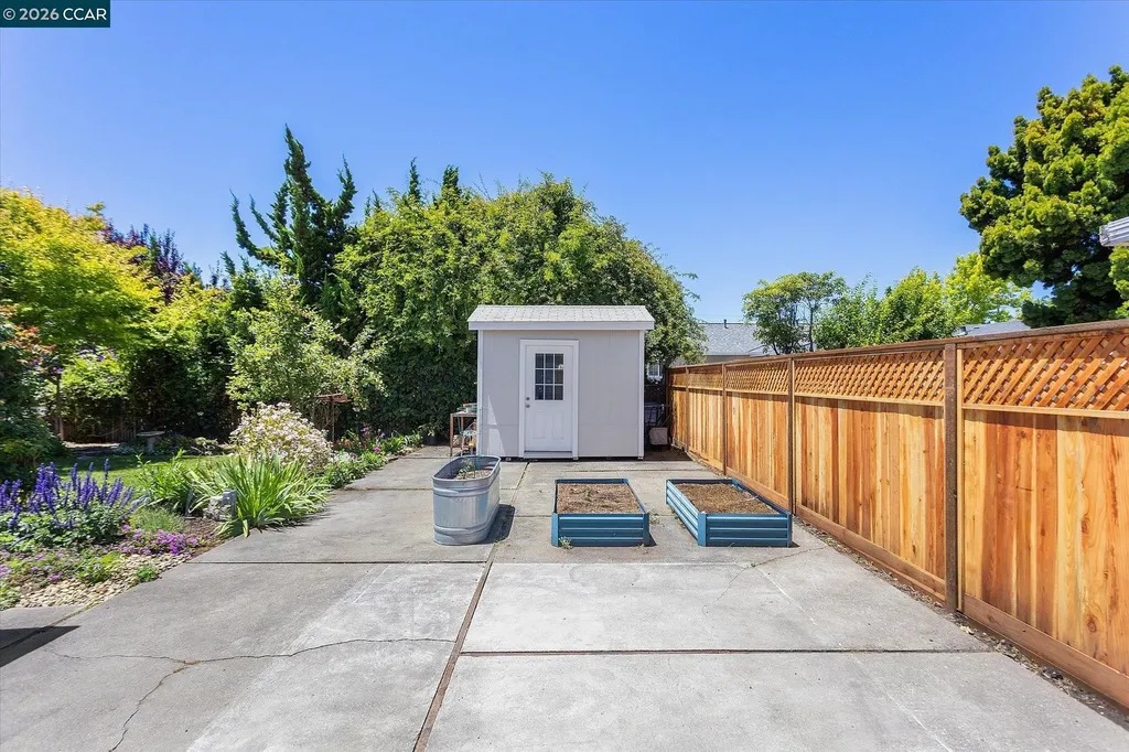 17381 Via La Jolla San Lorenzo CA 94580