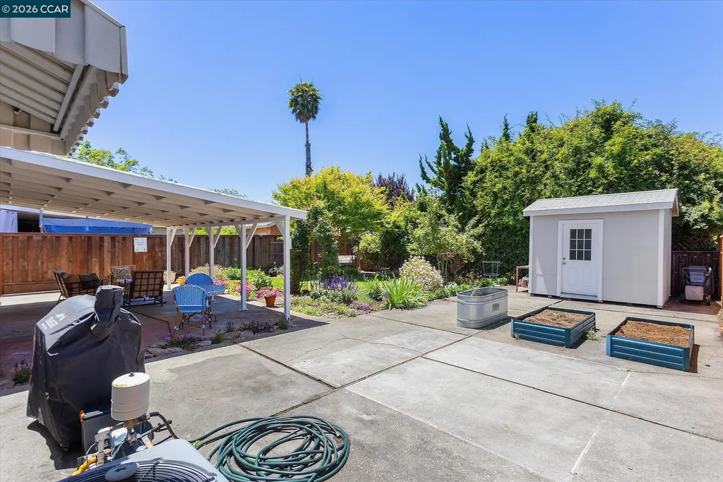 17381 Via La Jolla San Lorenzo CA 94580