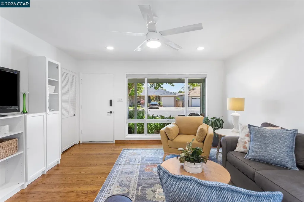 17381 Via La Jolla San Lorenzo CA 94580