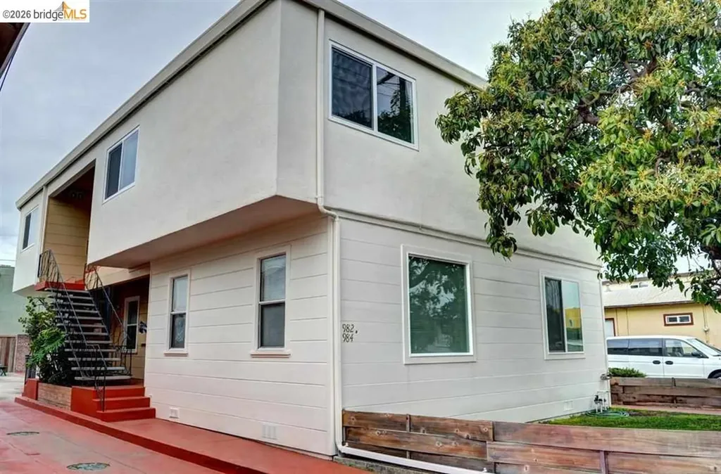 986 Kains Avenue Albany CA 94705