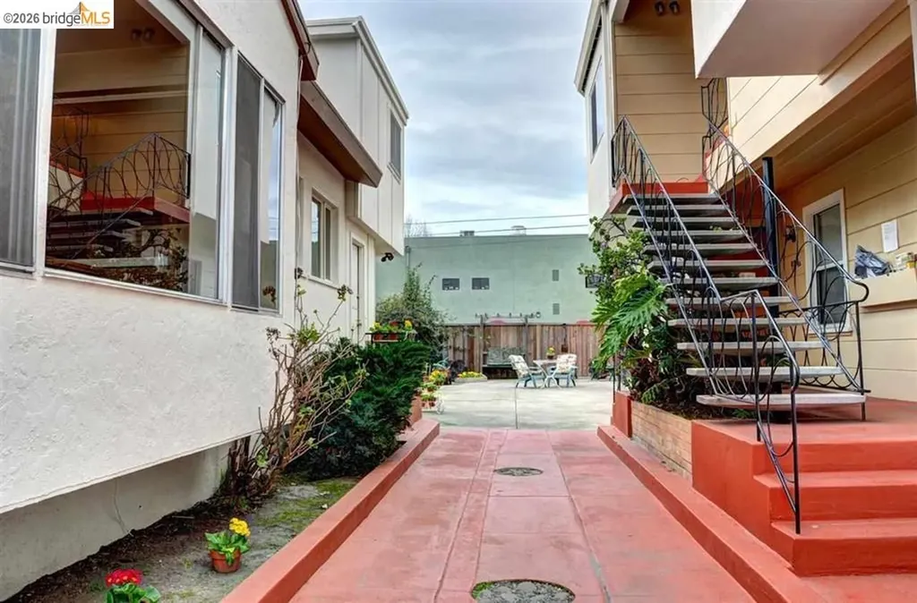 986 Kains Avenue Albany CA 94705