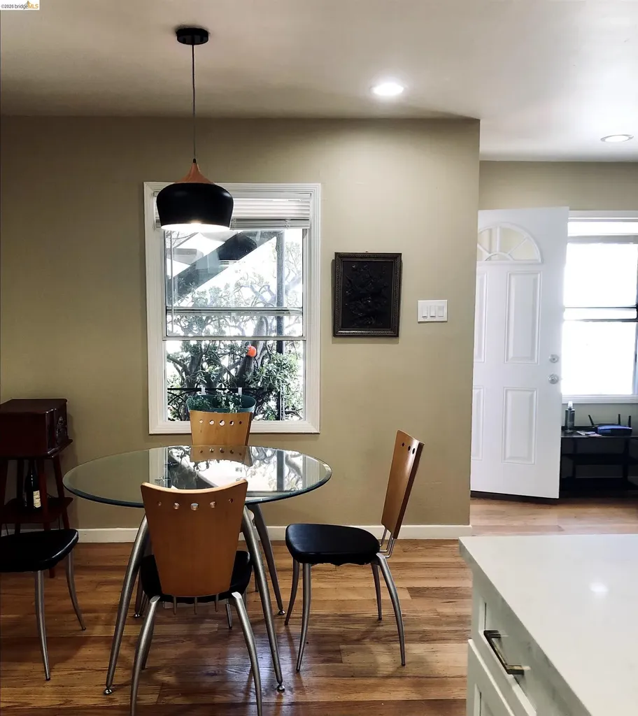 986 Kains Avenue Albany CA 94705
