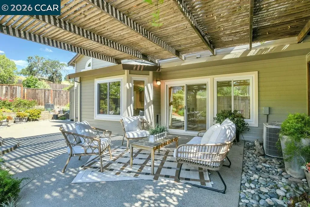 2246 Bridgeport Way Martinez CA 94553