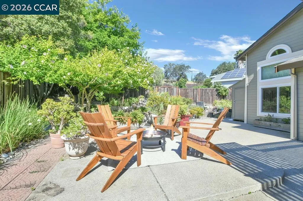 2246 Bridgeport Way Martinez CA 94553
