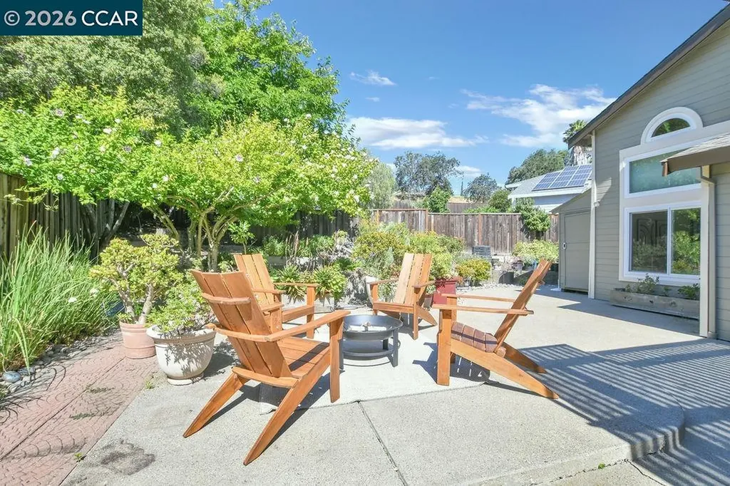 2246 Bridgeport Way Martinez CA 94553