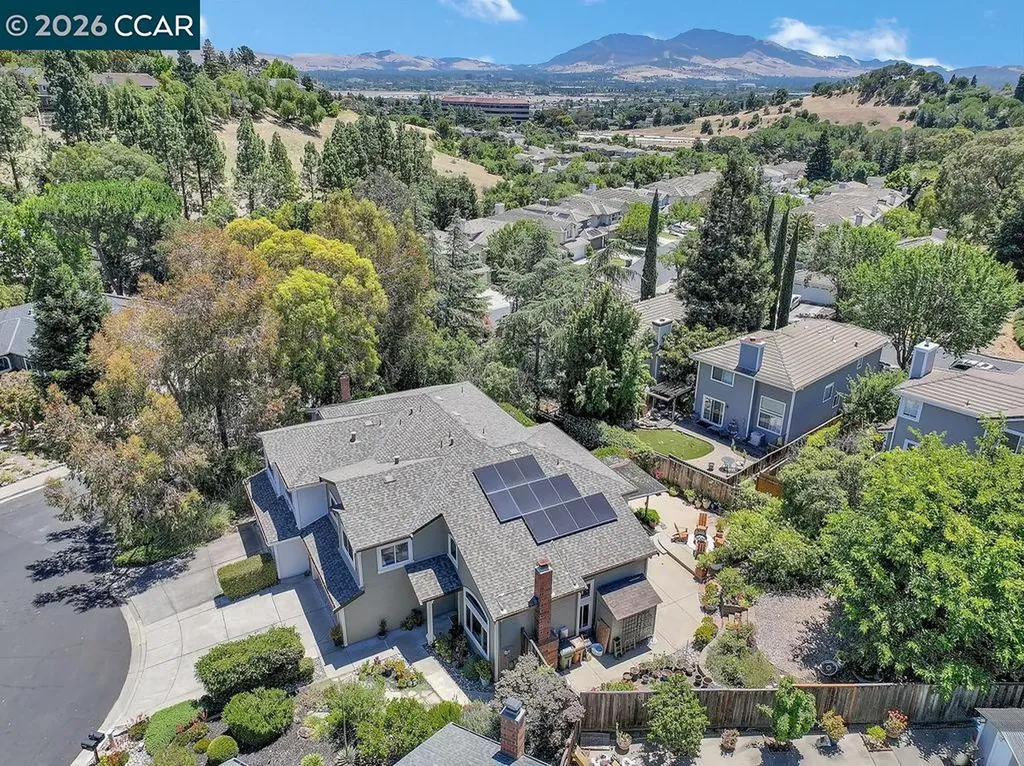 2246 Bridgeport Way Martinez CA 94553