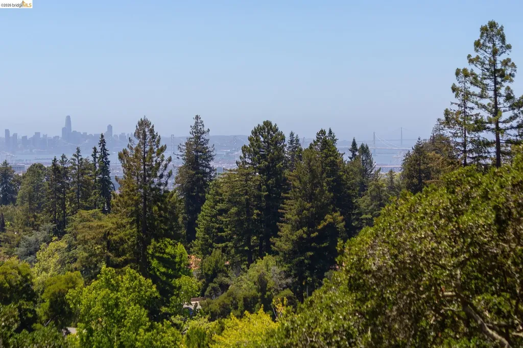 110 Somerset Road Piedmont CA 94611