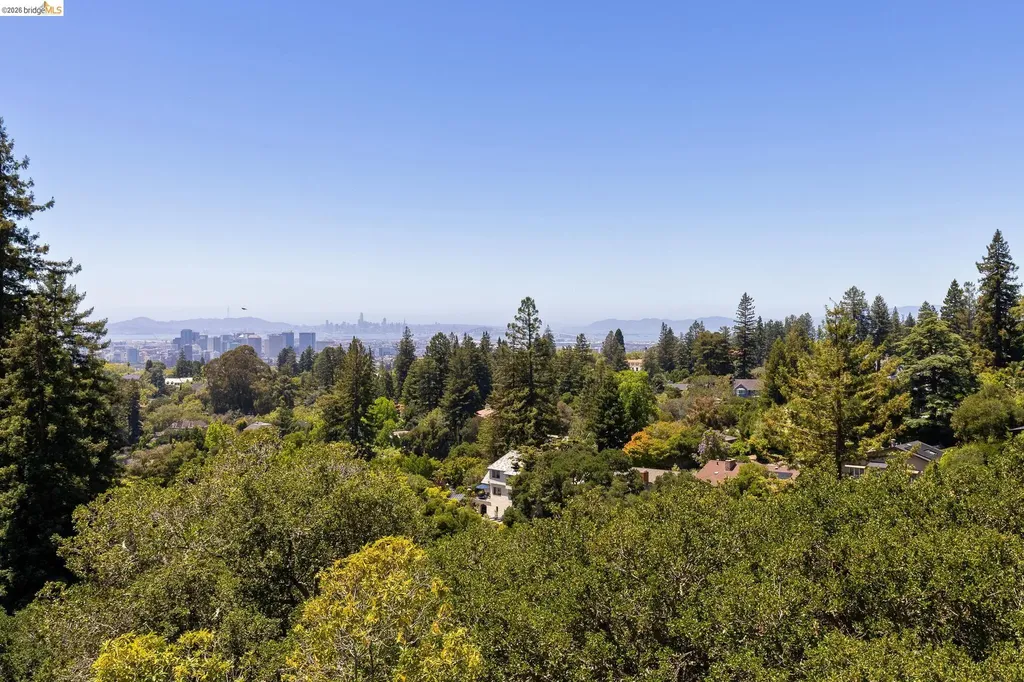 110 Somerset Road Piedmont CA 94611