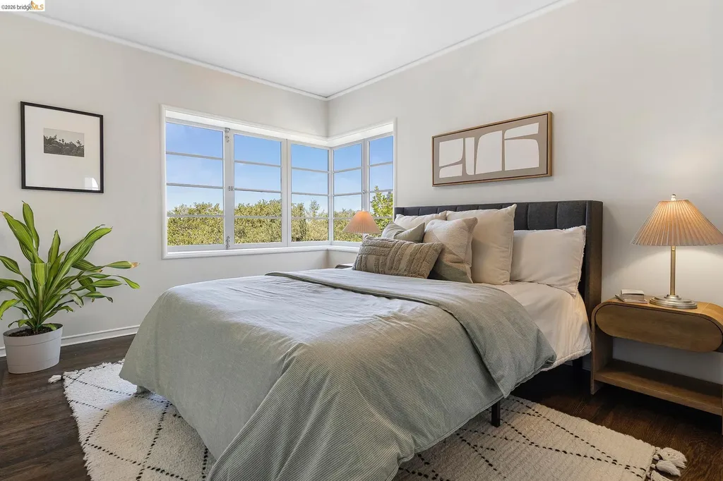 110 Somerset Road Piedmont CA 94611