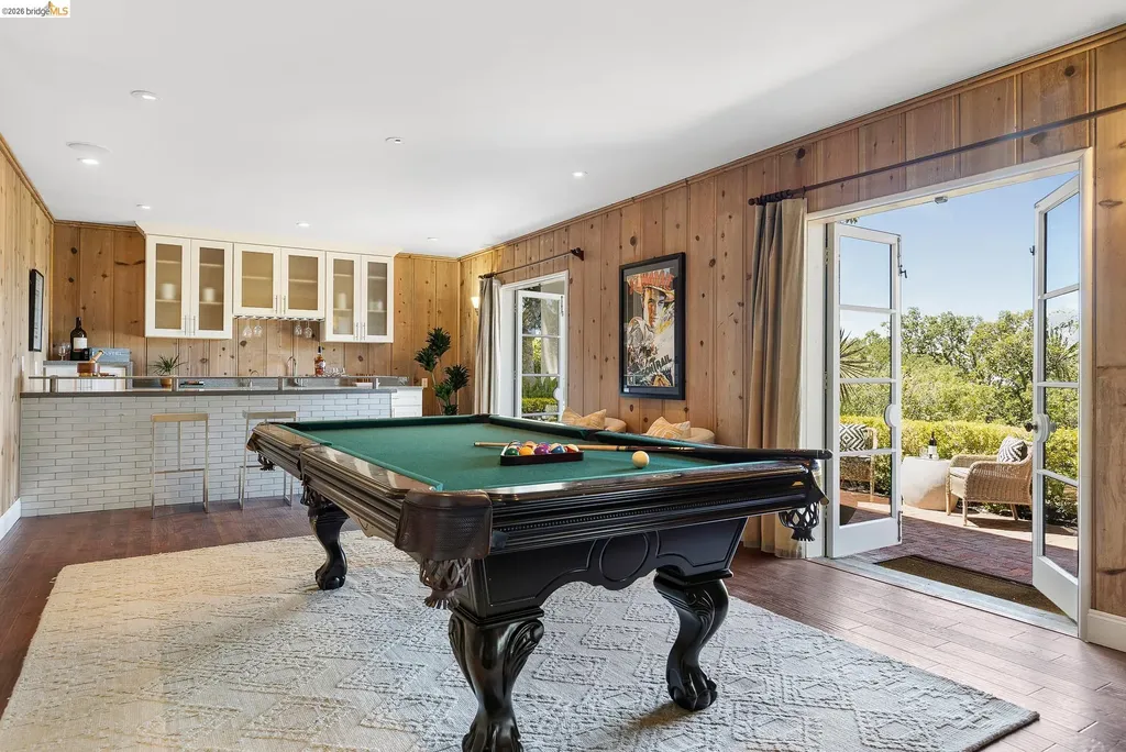 110 Somerset Road Piedmont CA 94611