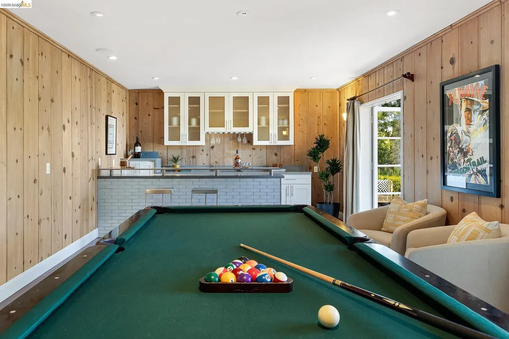 110 Somerset Road Piedmont CA 94611