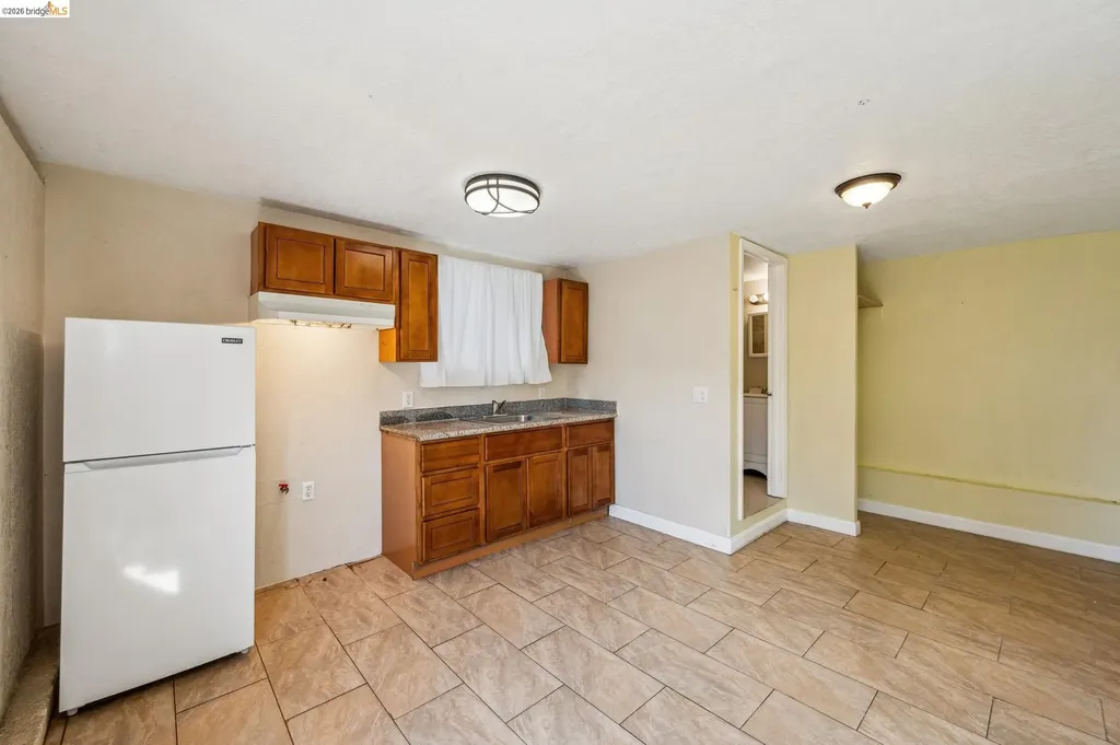 1820 International Boulevard Oakland CA 94606
