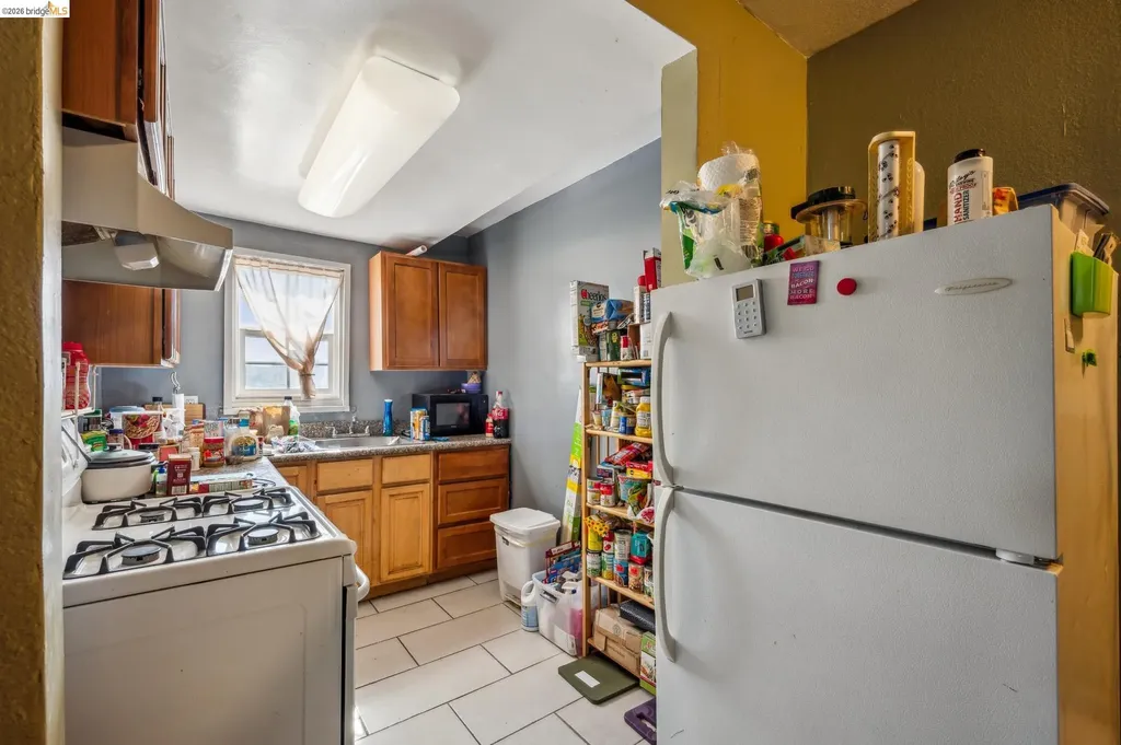 1820 International Boulevard Oakland CA 94606