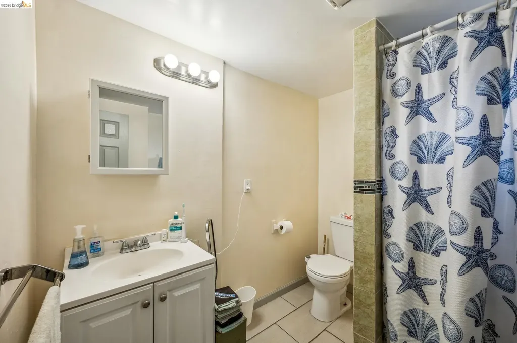1820 International Boulevard Oakland CA 94606