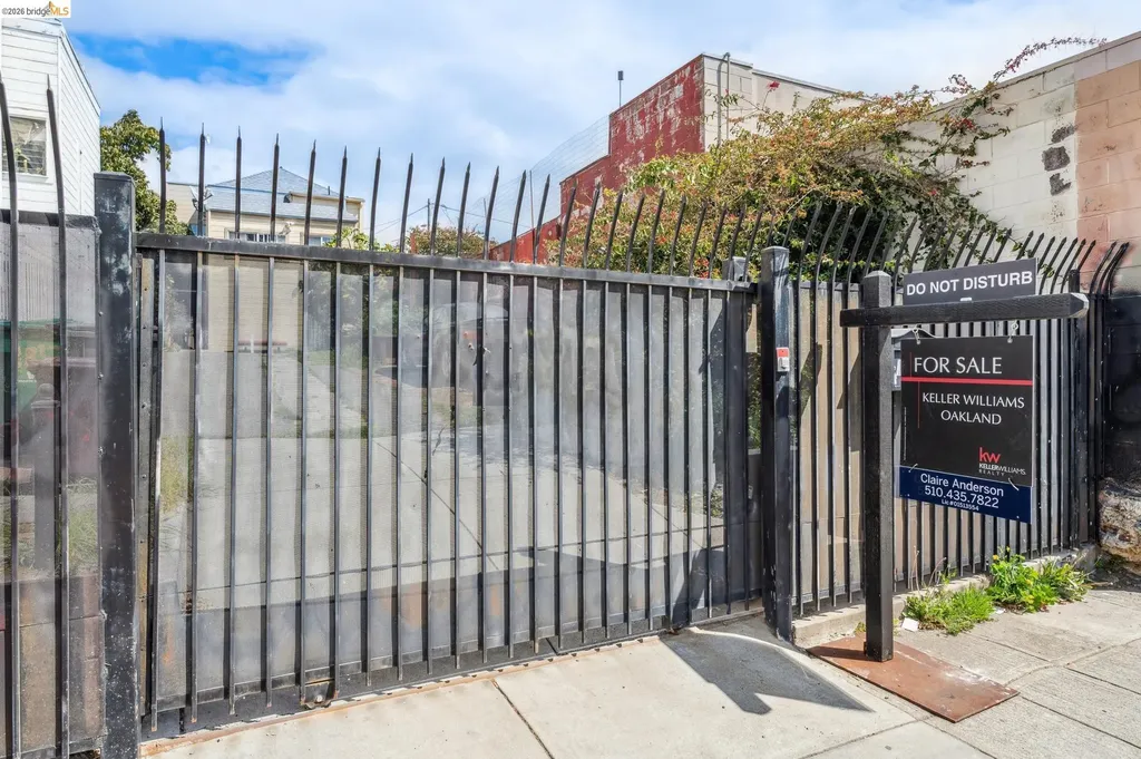 1820 International Boulevard Oakland CA 94606