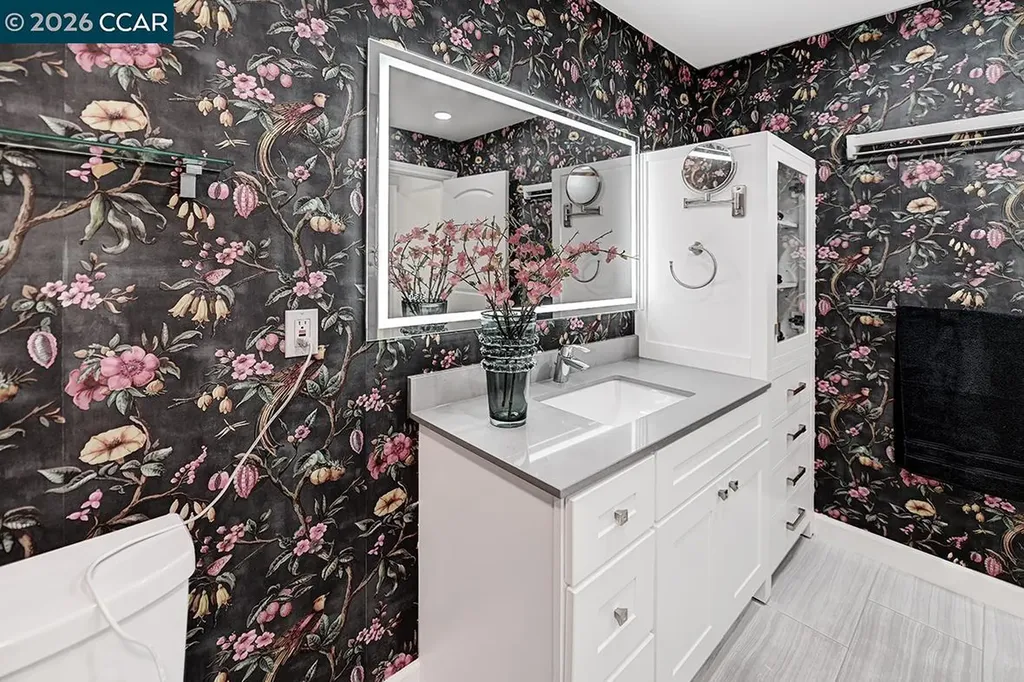 3410 Tice Creek Walnut Creek CA 94595